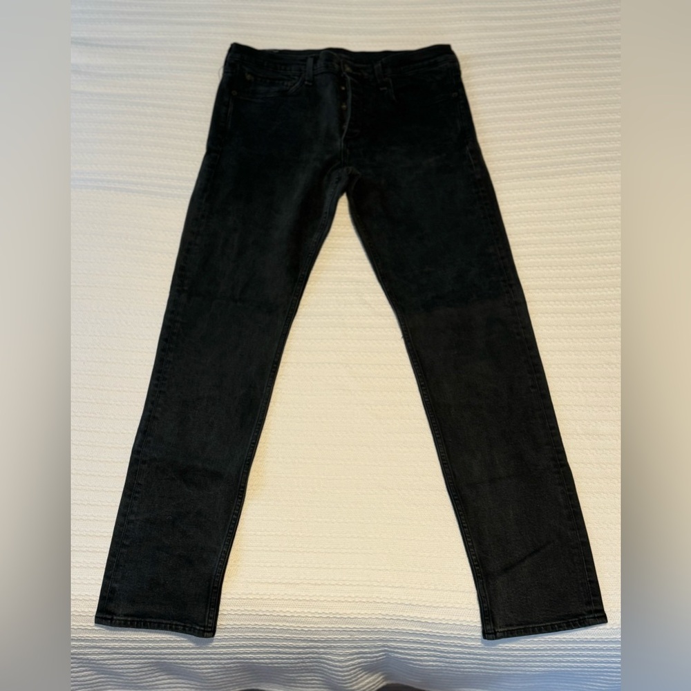 Rag & Bone washed black jeans. Style—FIT 2 Size—34”